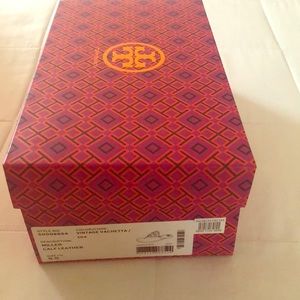 Tory Burch shoe box